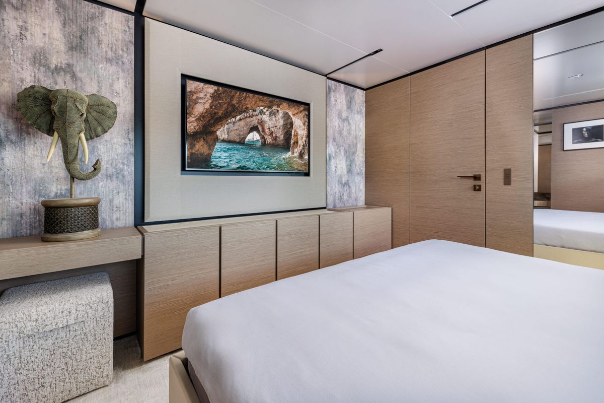 2020 Custom Line 108 