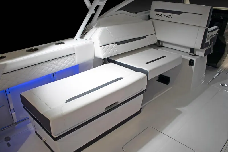  Yacht Photos Pics Manufacturer Provided Image