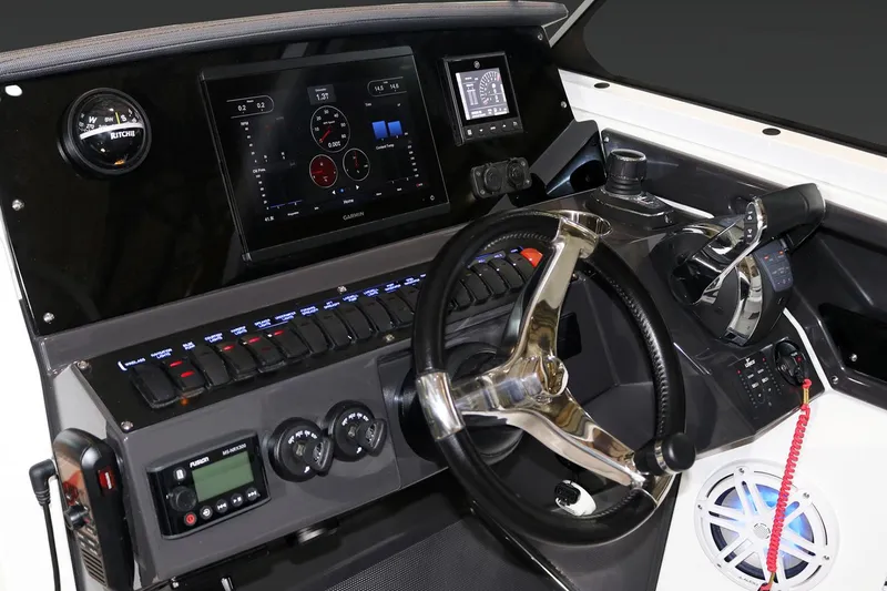  Yacht Photos Pics Manufacturer Provided Image