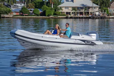 Walker Bay Generation 525 DLX