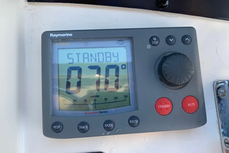 Sea Trial Yacht Photos Pics Raymarine autopilot display on 1991 Hatteras 40 Motor Yacht showing standby mode.