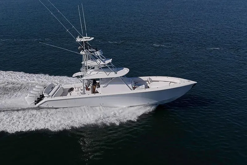  Yacht Photos Pics Sparks 46 yacht cruising on open water, 2025 model, sleek design, high performance.