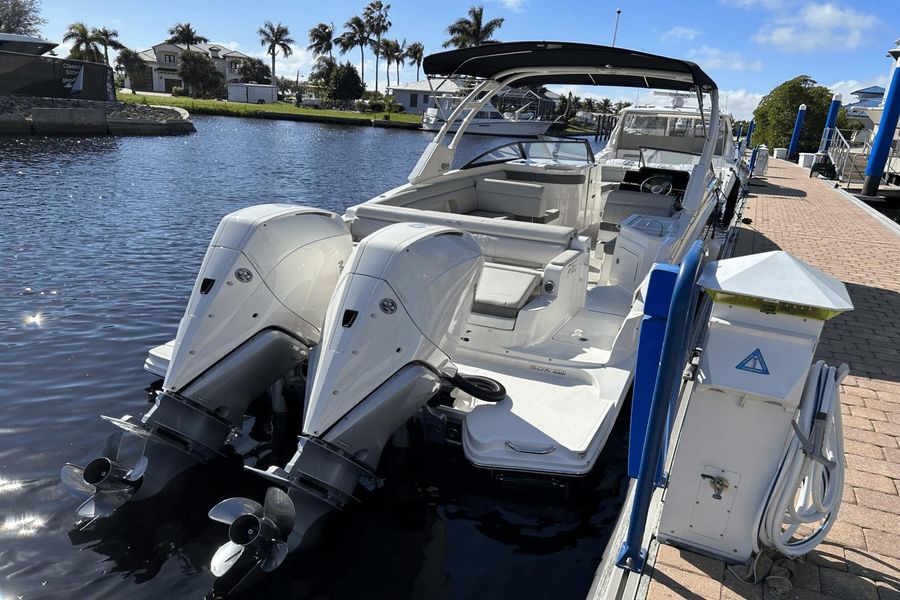 2023 Sea Ray 290 SDX OB