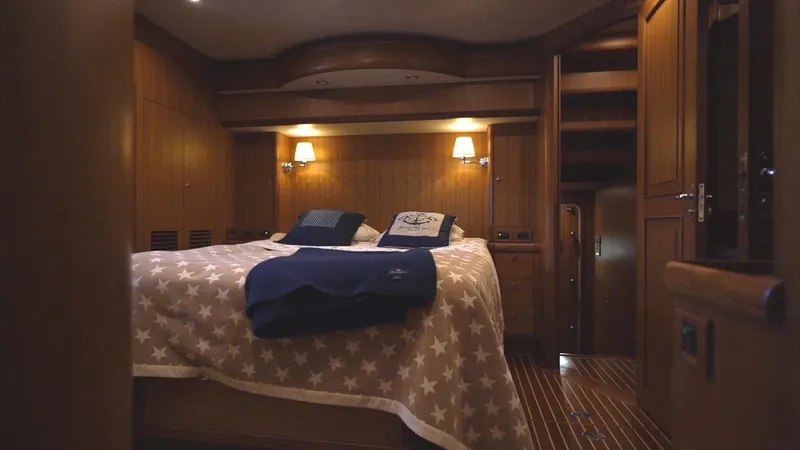 Charlotte Yacht Photos Pics 