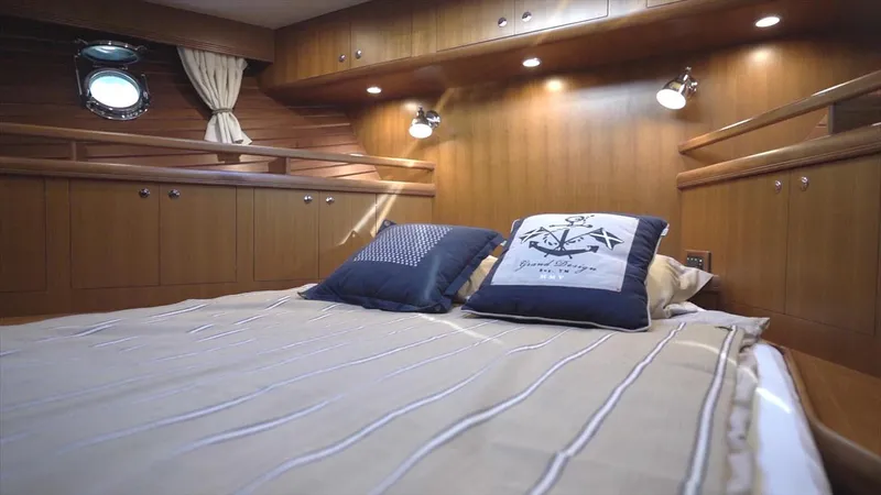 Charlotte Yacht Photos Pics 