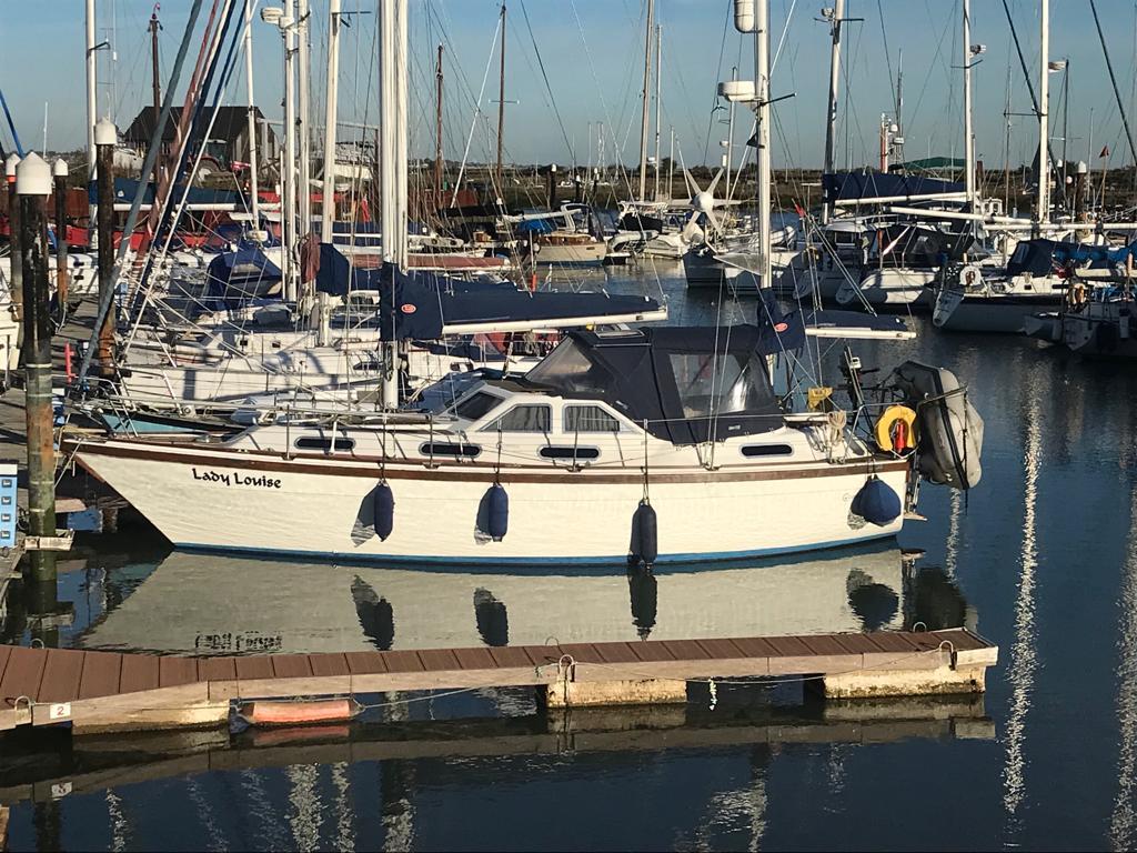 Colvic Countess 33 Wheelhouse image