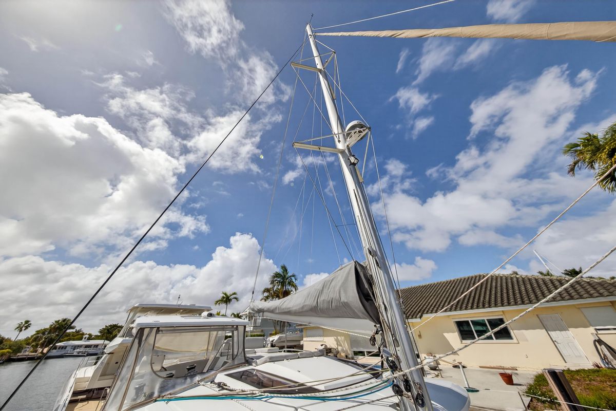 2014 Fountaine Pajot 44 