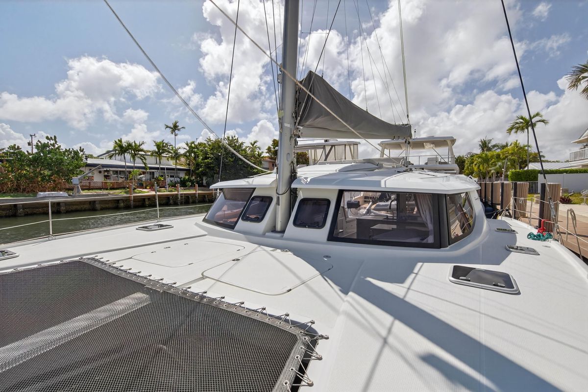 2014 Fountaine Pajot 44 