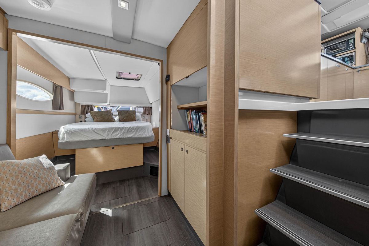 2014 Fountaine Pajot 44 