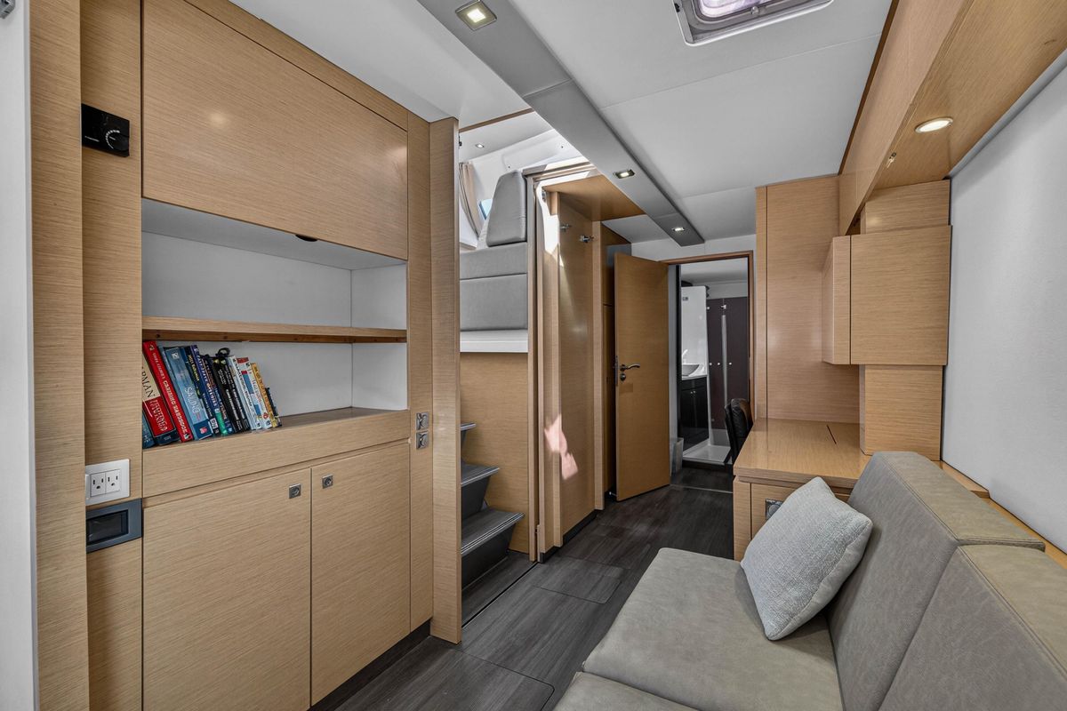 2014 Fountaine Pajot 44 