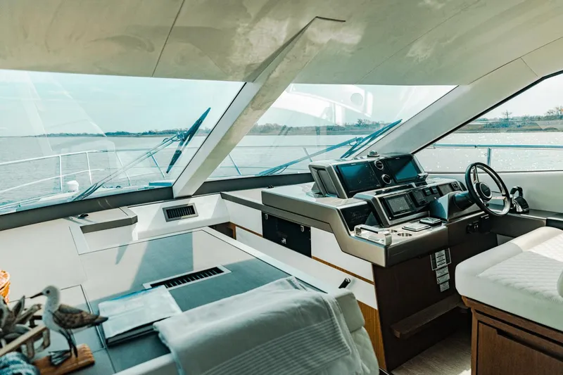 Sn: 213063 Yacht Photos Pics 