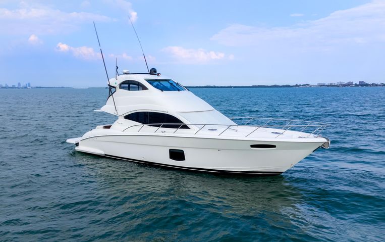 2011-50-maritimo-a50-aegean-enclosed