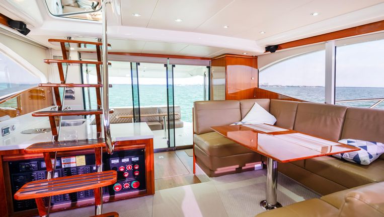 2011-50-maritimo-a50-aegean-enclosed