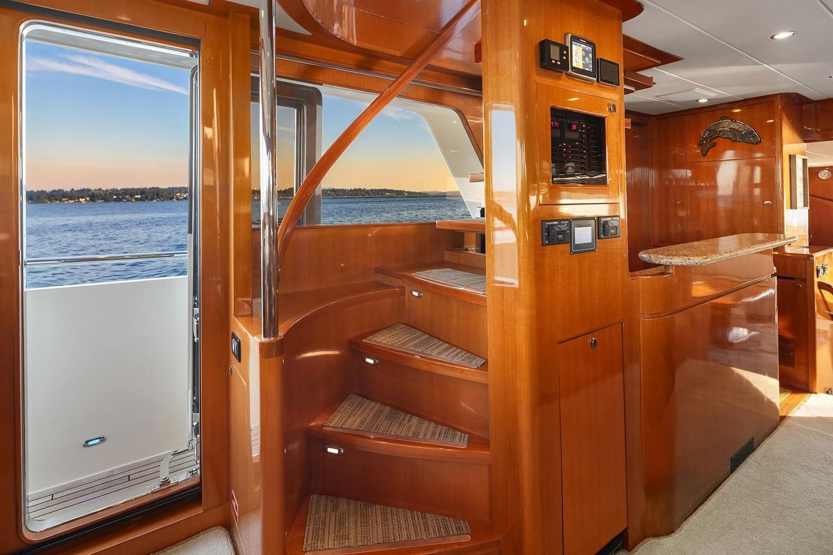 2014 Hampton 72 
