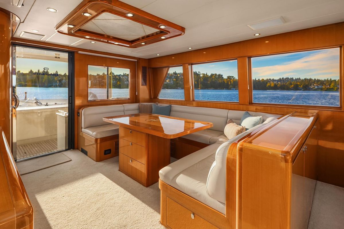 2014 Hampton 72 