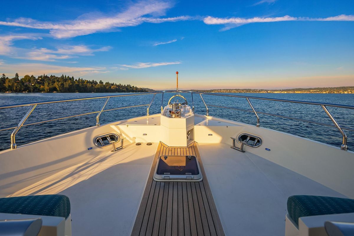 2014 Hampton 72 