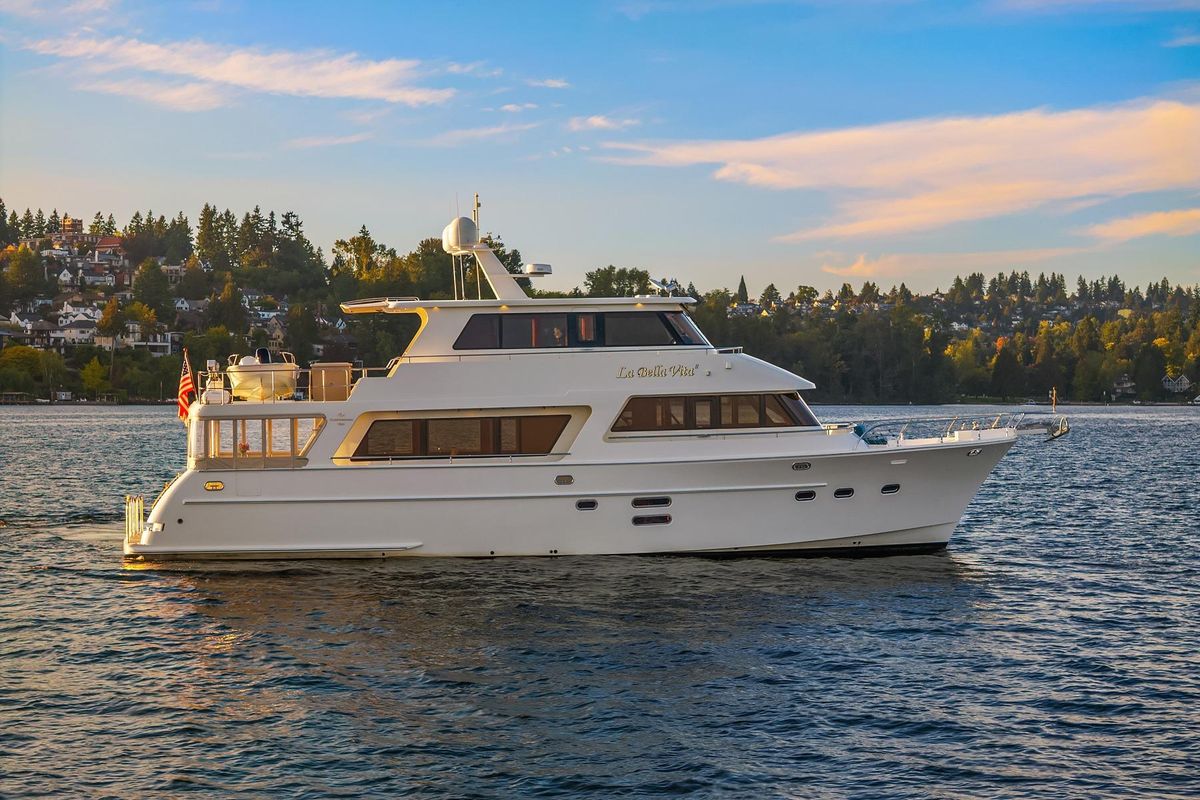 2014 Hampton 72 