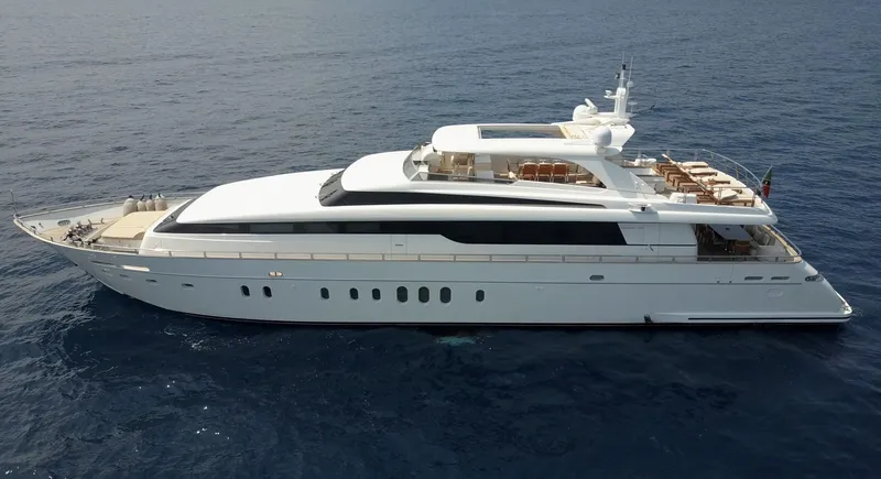 Petrus 2007 Sl108 @livorno Italy Yacht Photos Pics Luxury Sanlorenzo 108 yacht from 2007 cruising on open sea.