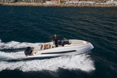 Astondoa 377 Coupe Outboard