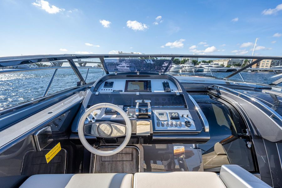 2014 Riva 52' le