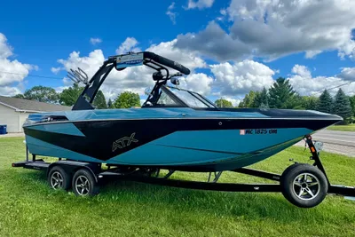 ATX Surf Boats 24 type S