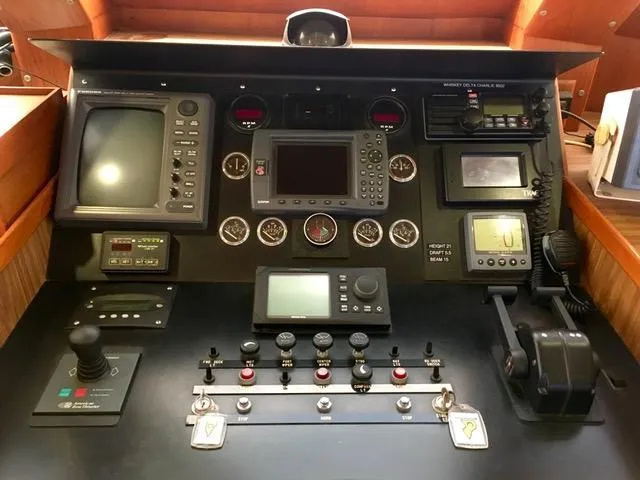 Doko Demo Yacht Photos Pics 