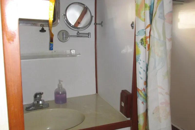 Doko Demo Yacht Photos Pics 