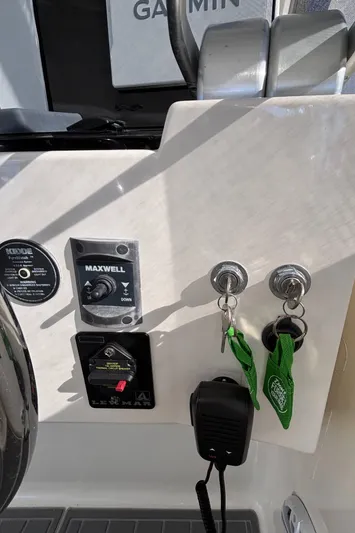 Reel Deal Yacht Photos Pics 