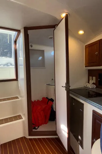 Reel Deal Yacht Photos Pics 