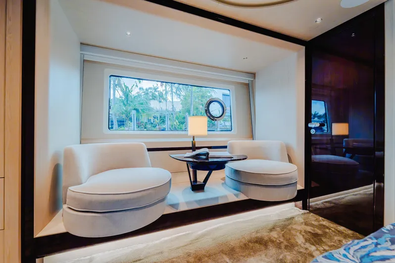 Abu Too! Yacht Photos Pics 