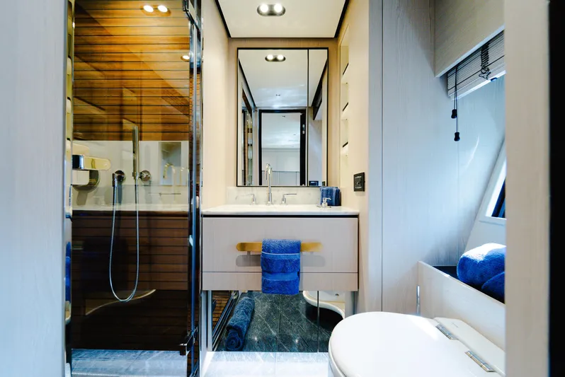 Abu Too! Yacht Photos Pics 