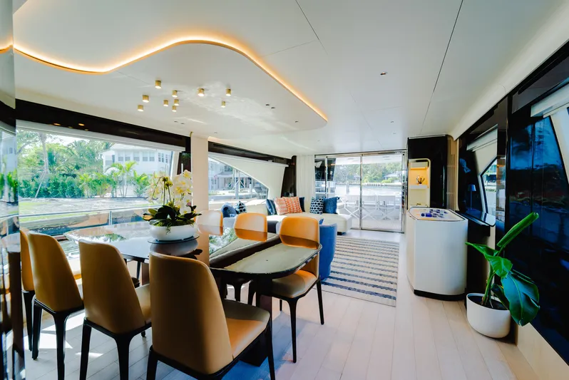 Abu Too! Yacht Photos Pics 