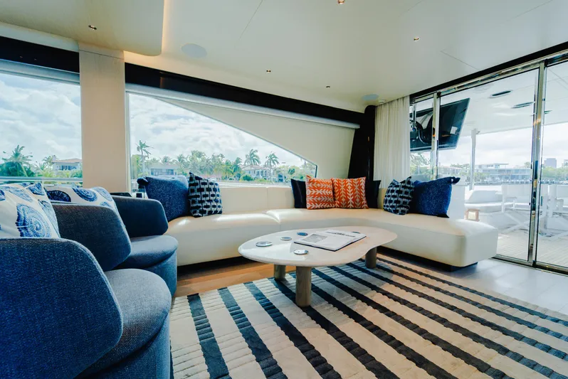 Abu Too! Yacht Photos Pics 