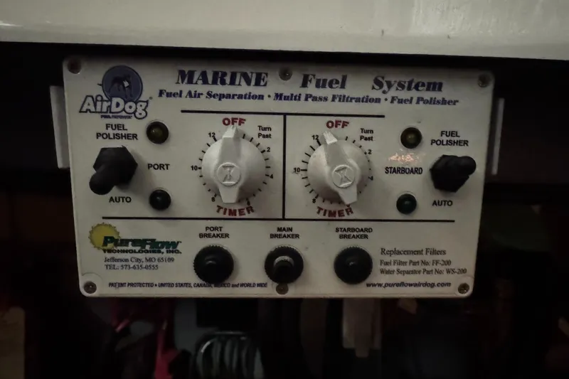 Kaboom Yacht Photos Pics Marine fuel system control panel on a 2000 Sea Ray 460 Sundancer boat.