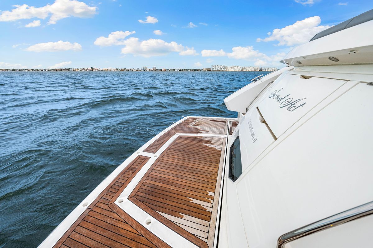 2021 Sunseeker 55 