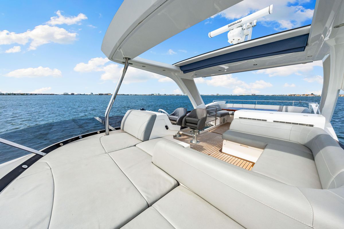 2021 Sunseeker 55 