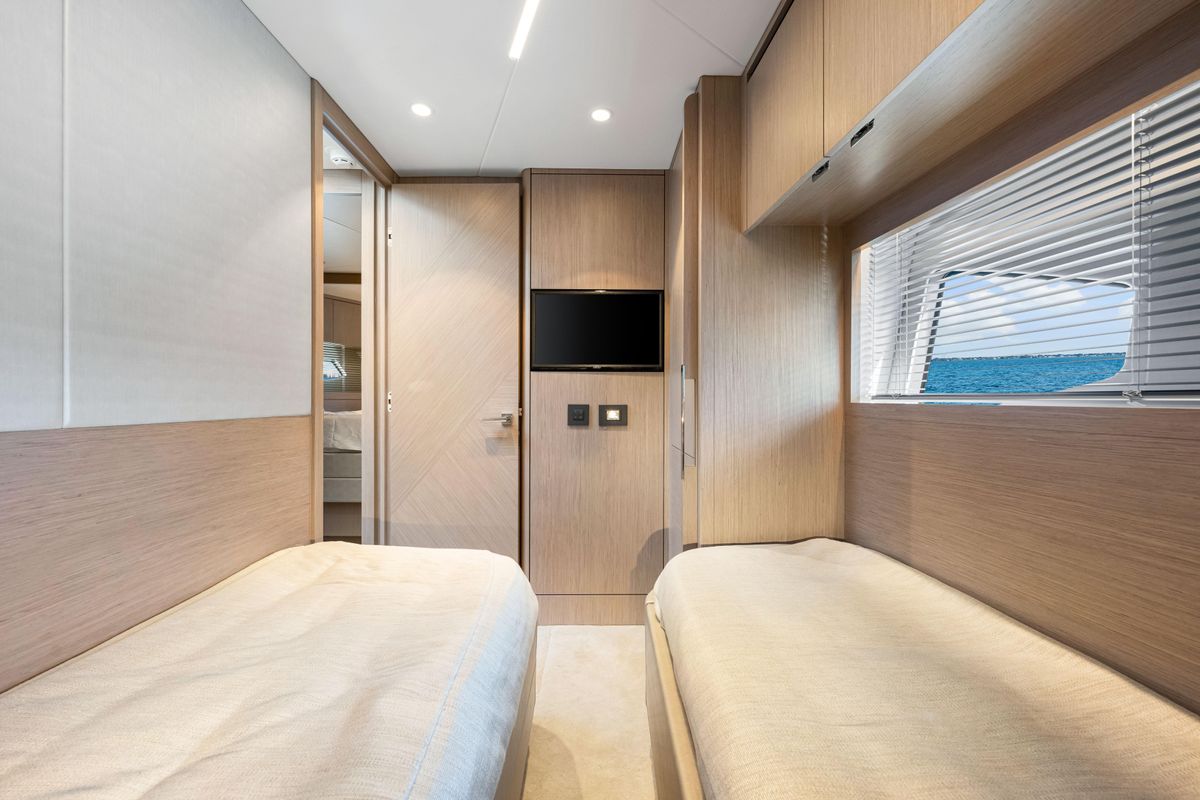 2021 Sunseeker 55 