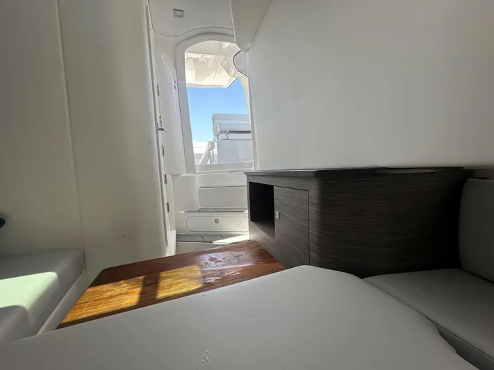 Girl Of My Dreams Yacht Photos Pics 