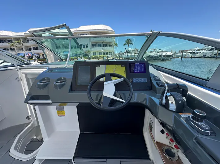 Girl Of My Dreams Yacht Photos Pics 