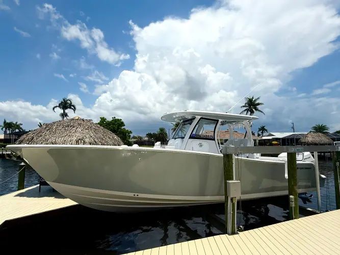 2024 Sportsman Open 322 Center Console