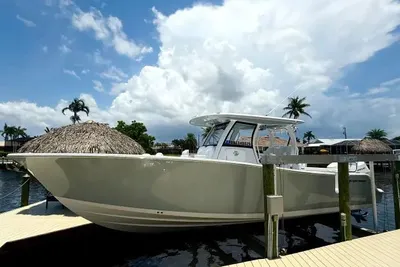 2024 Sportsman Open 322 Center Console