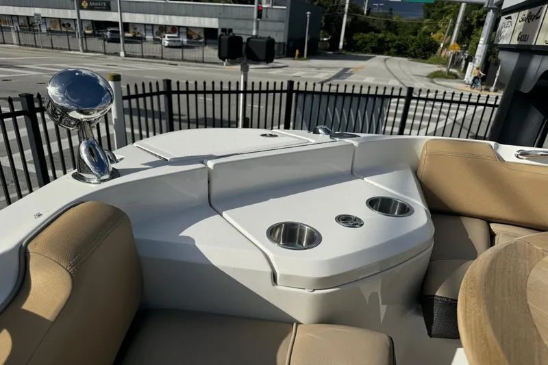  Yacht Photos Pics 2019 Sea Ray 400 SLX OB boat interior with cup holders and seating.