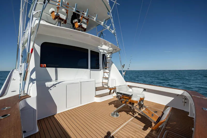 Sylva Lining Yacht Photos Pics 