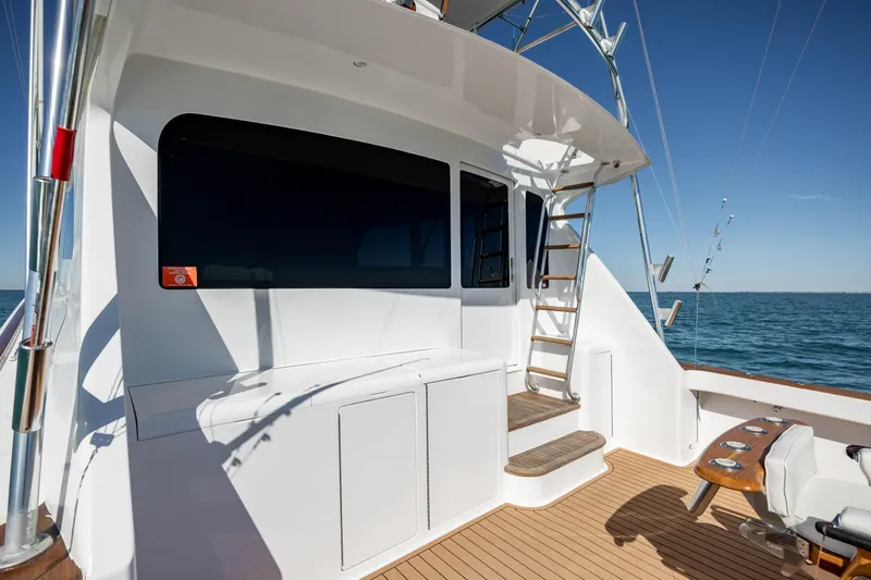 Sylva Lining Yacht Photos Pics 