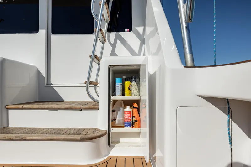 Sylva Lining Yacht Photos Pics 