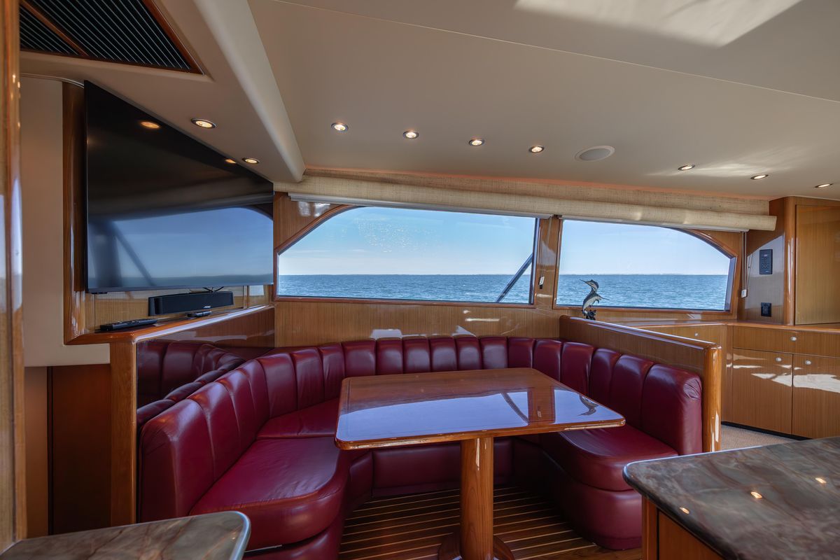 2001 Viking 61 