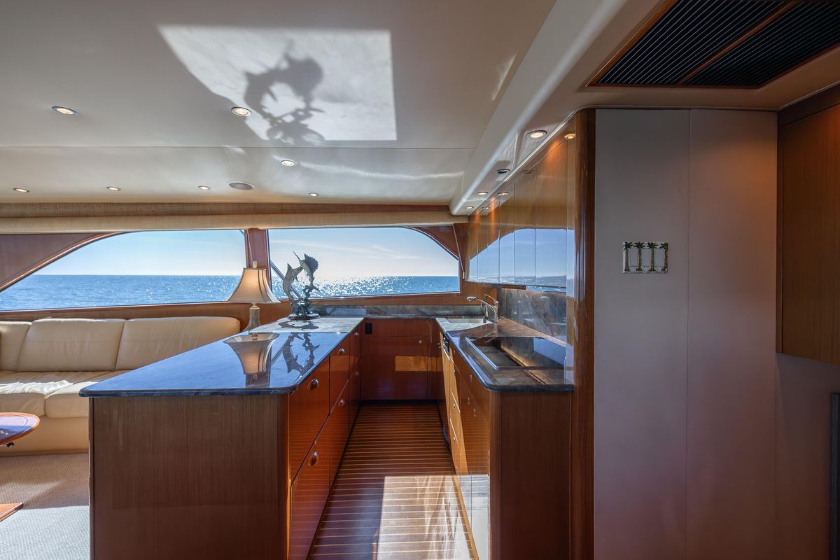 2001 Viking 61 