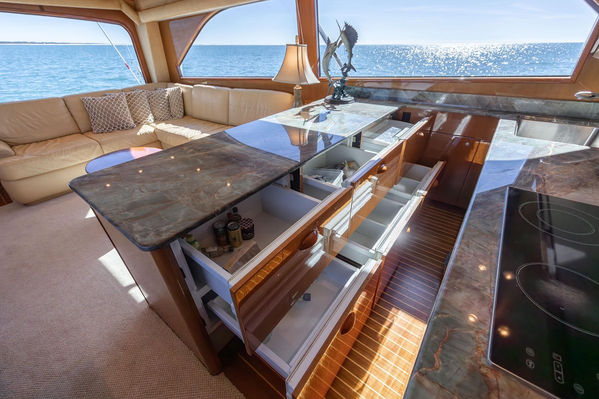2001 Viking 61 