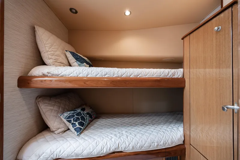 Sylva Lining Yacht Photos Pics 