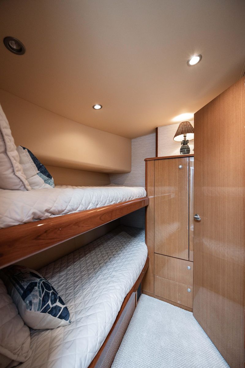 2001 Viking 61 